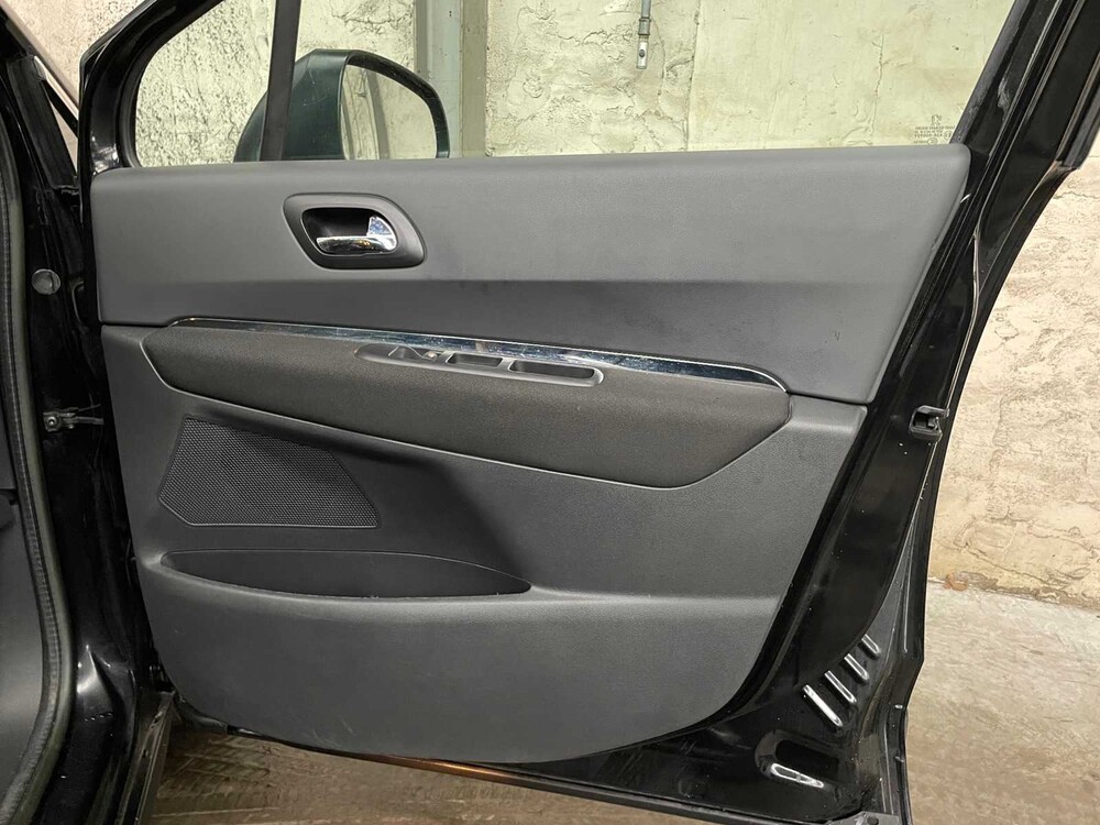 Peugeot 3008 1.6 THP ST 156PS 2011,- Orig. D - 97-RNP-9