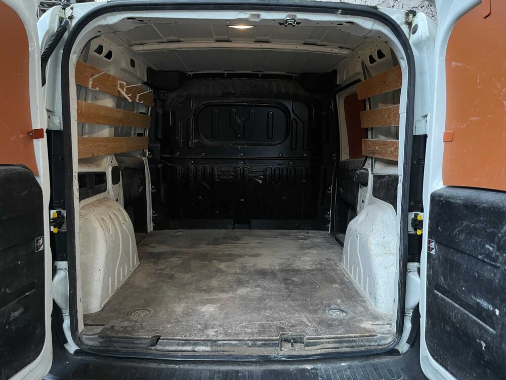 Fiat Doblo Cargo 1.3 MJ L1H1 Aktuelle 80PS 2017,(Erstbesitzer)- Orig. NL- V-117-HS