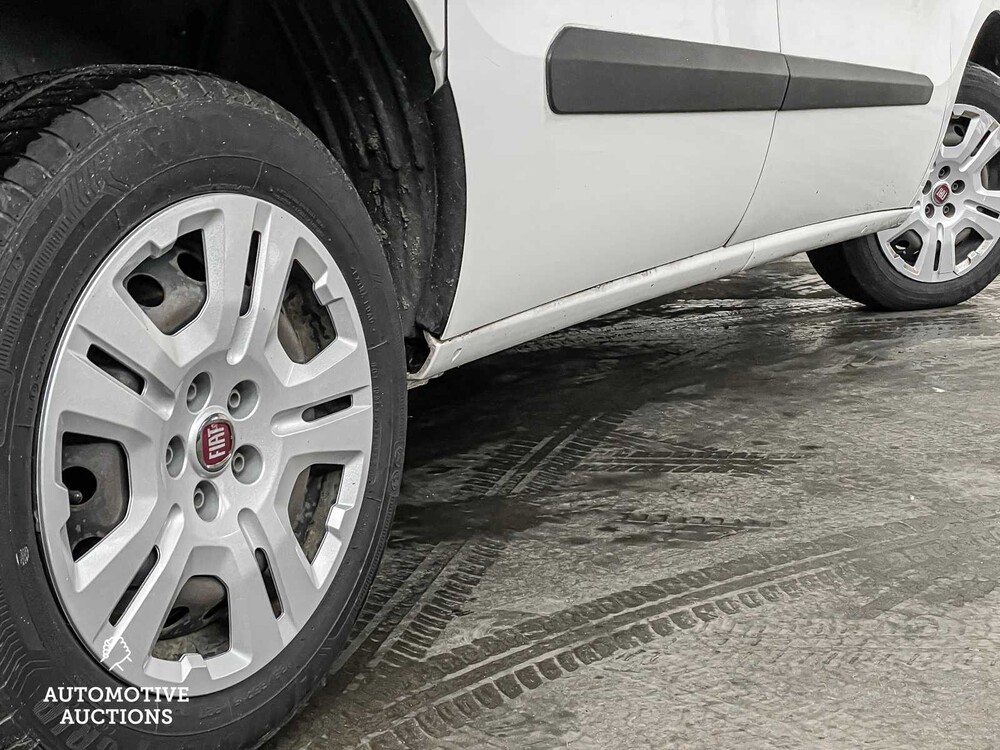 Fiat Doblo Cargo 1.3 MJ L1H1 Aktuelle 80PS 2017,(Erstbesitzer)- Orig. NL- V-117-HS