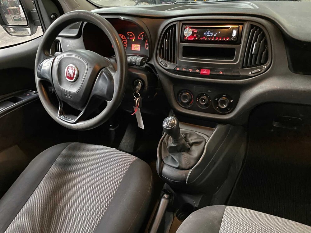 Fiat Doblo Cargo 1.3 MJ L1H1 Aktuelle 80PS 2017,(Erstbesitzer)- Orig. NL- V-117-HS