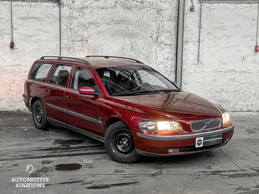 Volvo V70 2.4 Edition II 140pk 2003, 42-ZH-DT