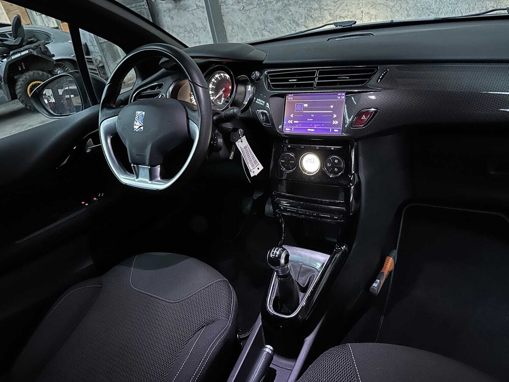 Citroën DS3 Cabrio 1.2 PureTech So Chic 110PS 2017 -orig. NL-, PZ-909-V