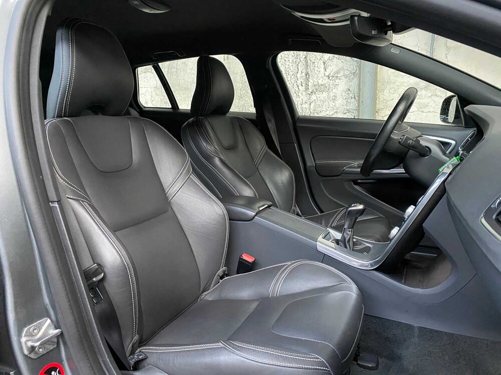 Volvo V60 2.0 D2 Polar+ Dynamic 120PS 2018 -Orig. NL-, SB-091-V