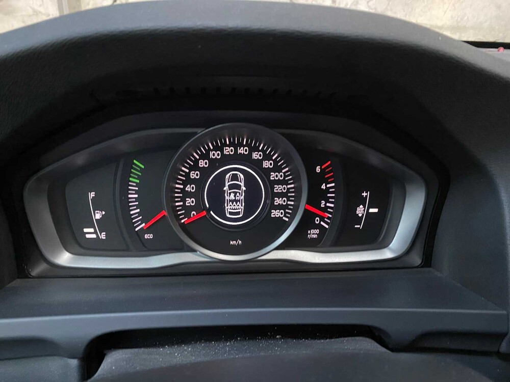 Volvo V60 2.0 D2 Polar+ Dynamic 120PS 2018 -Orig. NL-, SB-091-V