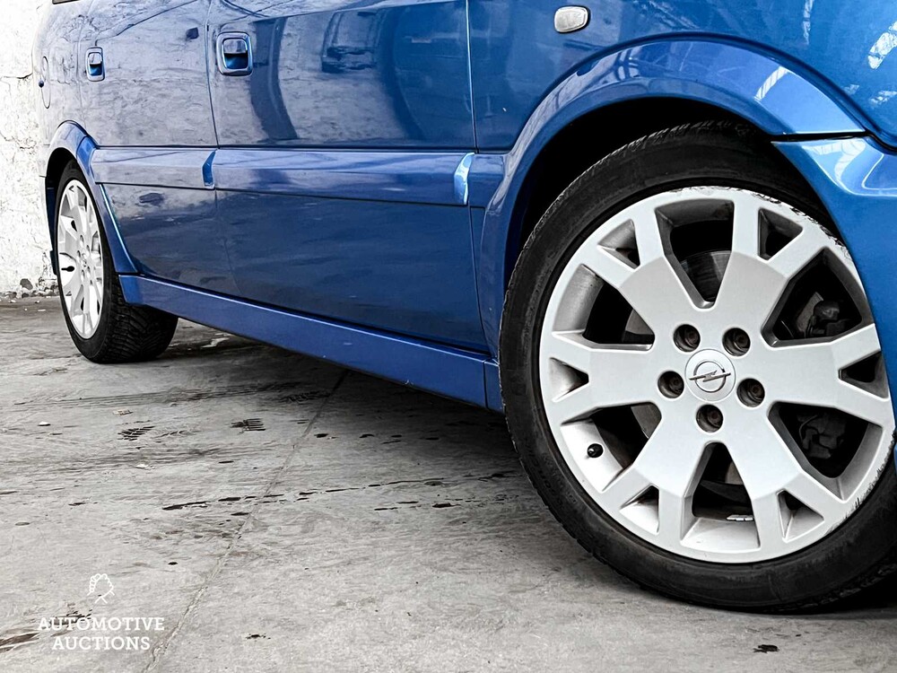 Opel Zafira 2.0-16V OPC 192PS 2002 -Orig. NL-, 15-LF-JT