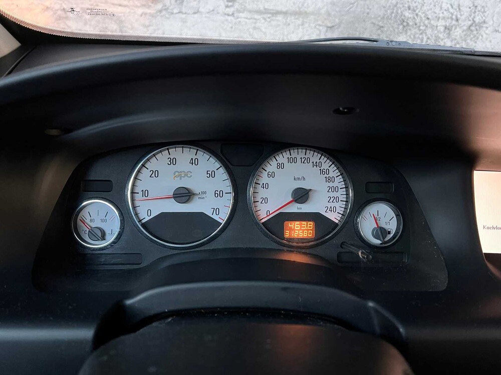 Opel Zafira 2.0-16V OPC 192PS 2002 -Orig. NL-, 15-LF-JT