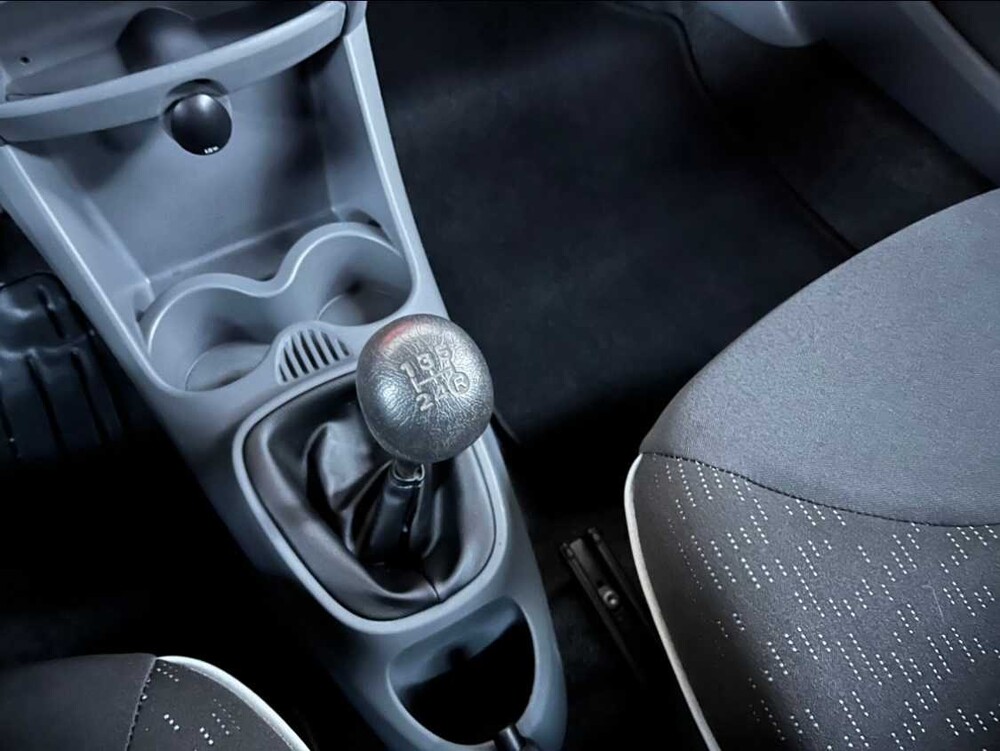 Peugeot 107 1.0-12V XS 68PS 2012 -Orig. GB-, 38-TLR-2-KARTON