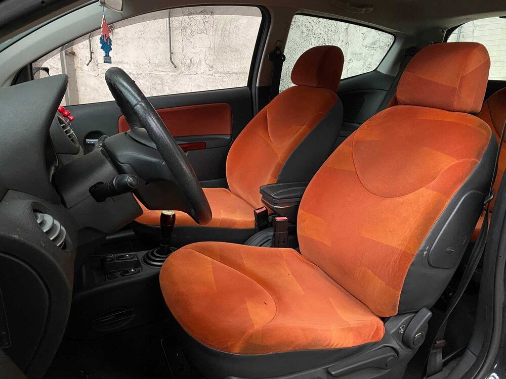 Citroen C2 1.4i Ligne Ambiance 73PS 2004 -Orig. NL-, 54-PB-FH