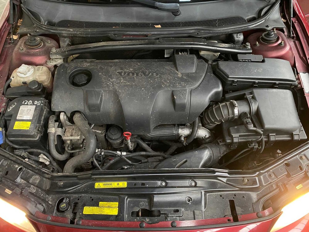 Volvo V70 2.4D 131PS 2004, H-082-NK