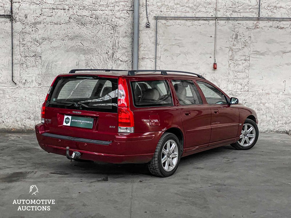 Volvo V70 2.4D 131PS 2004, H-082-NK