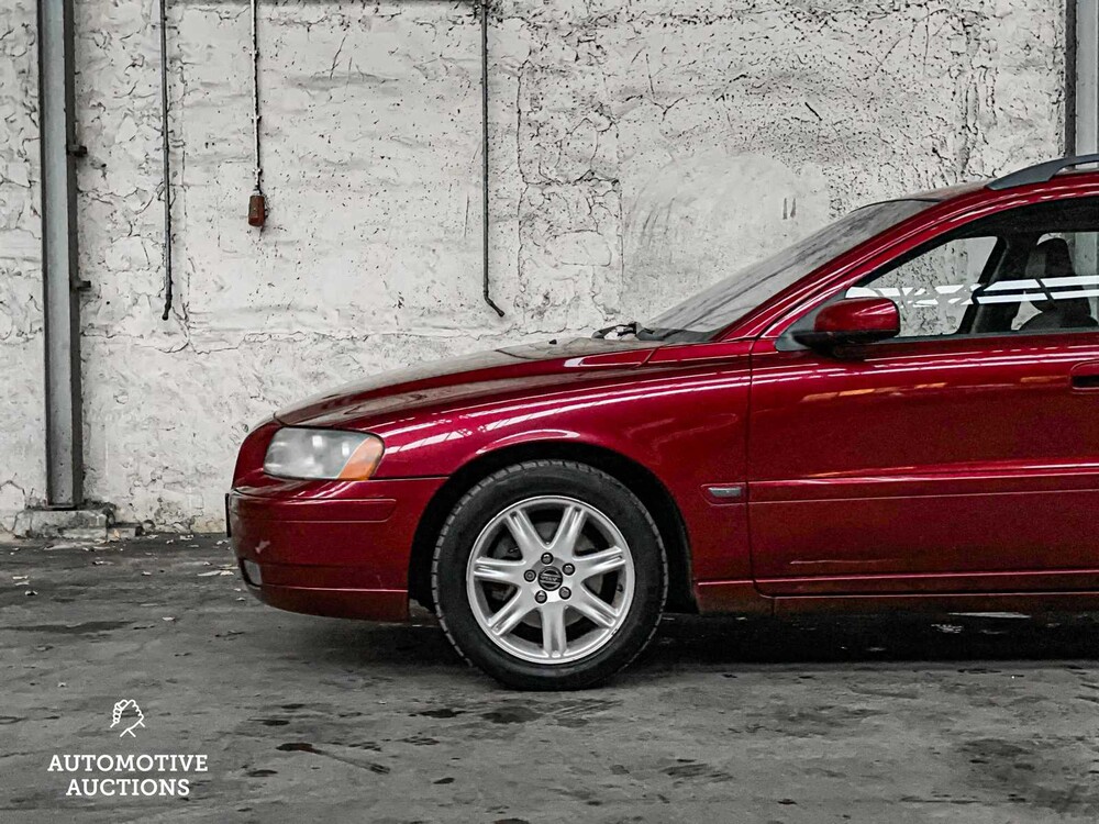 Volvo V70 2.4D 131PS 2004, H-082-NK