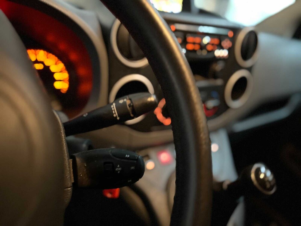 Citroen Berlingo 1.6 HDI 500 Club 75PS -Orig. NL- 2015, VP-495-R