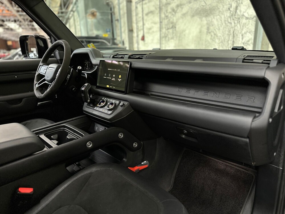 Land Rover Defender 5.0 P525 110 V8 Carpathian Edition 525pk 2022, P-086-PS