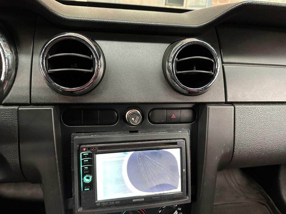 Ford Mustang Coupe 4.0 V6 209hp 2006 