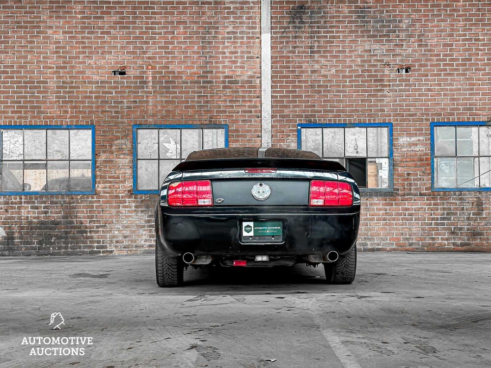 Ford Mustang Coupe 4.0 V6 209hp 2006 