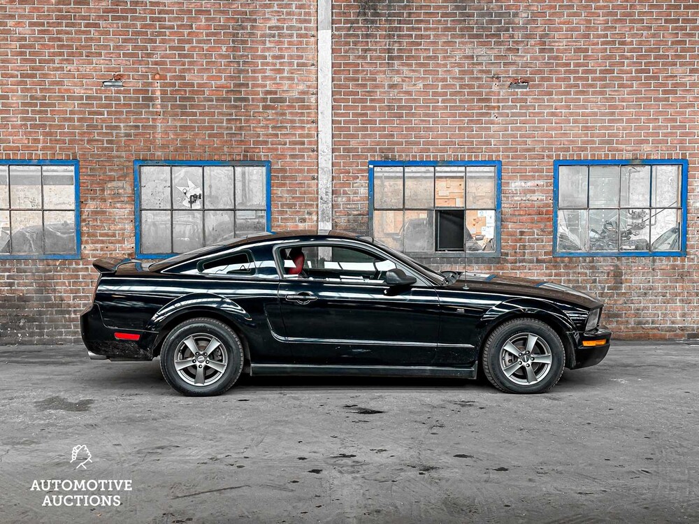 Ford Mustang Coupe 4.0 V6 209hp 2006 