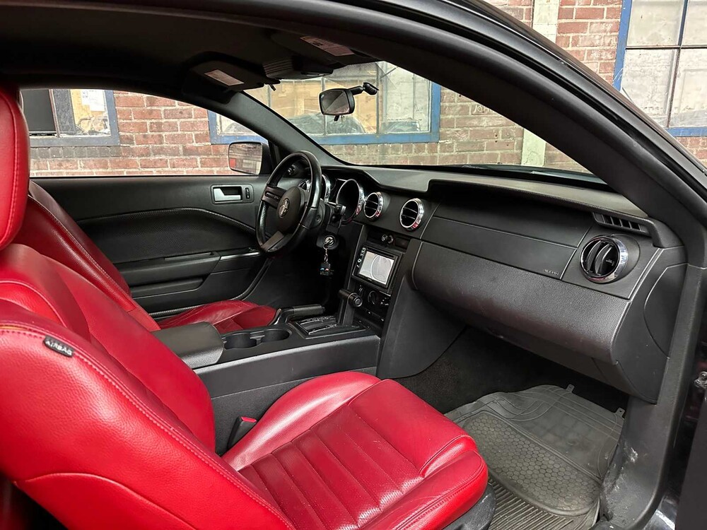 Ford Mustang Coupe 4.0 V6 209hp 2006 