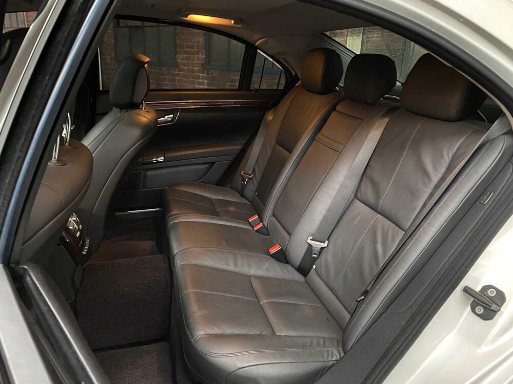 Mercedes-Benz S500 5.5 V8 S-Class 388hp 2005 -Youngtimer-