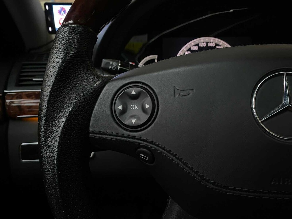 Mercedes-Benz S500 5.5 V8 S-Class 388hp 2005 -Youngtimer-