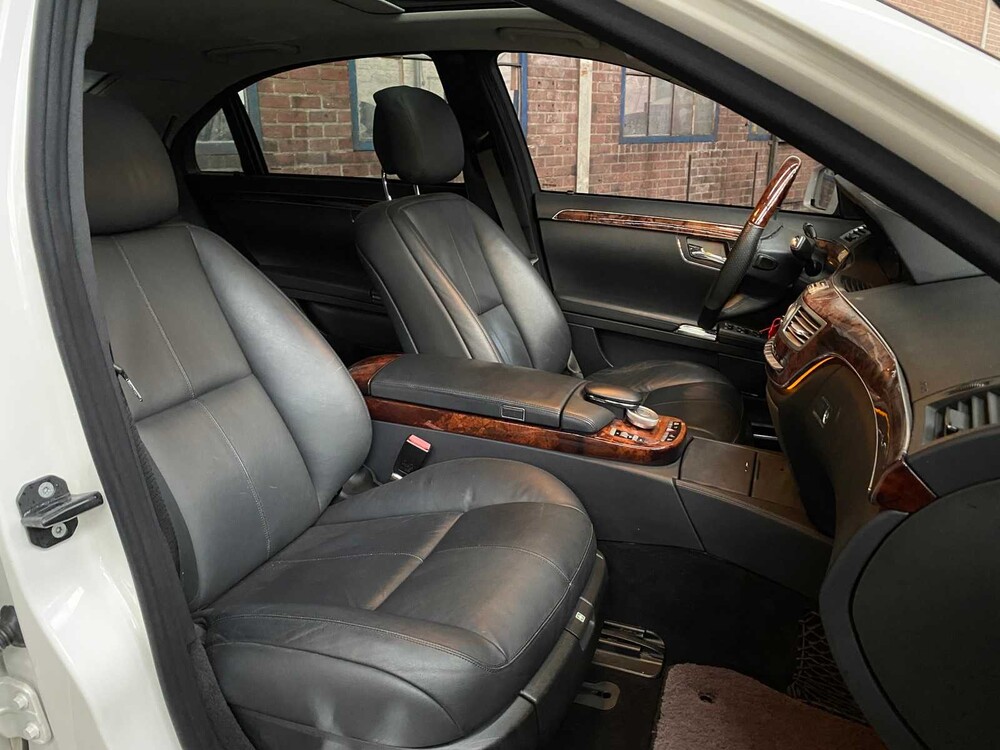 Mercedes-Benz S500 5.5 V8 S-Class 388hp 2005 -Youngtimer-