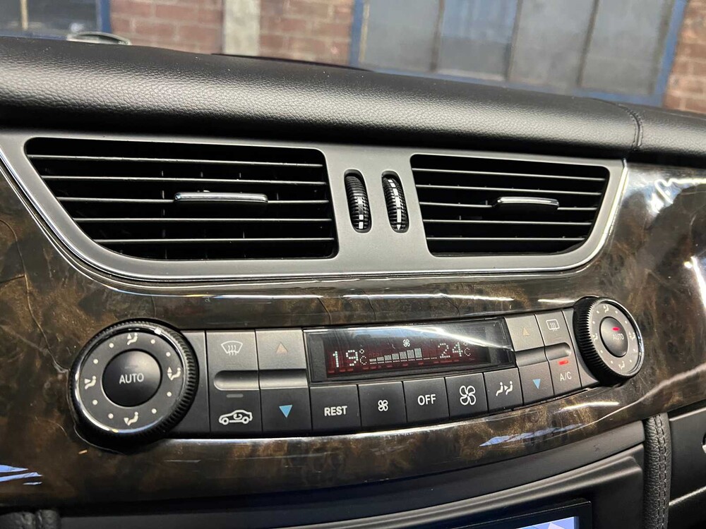 Mercedes-Benz CLS500 AMG 5.0 V8 306PS 2005 CLS-Klasse -Youngtimer-