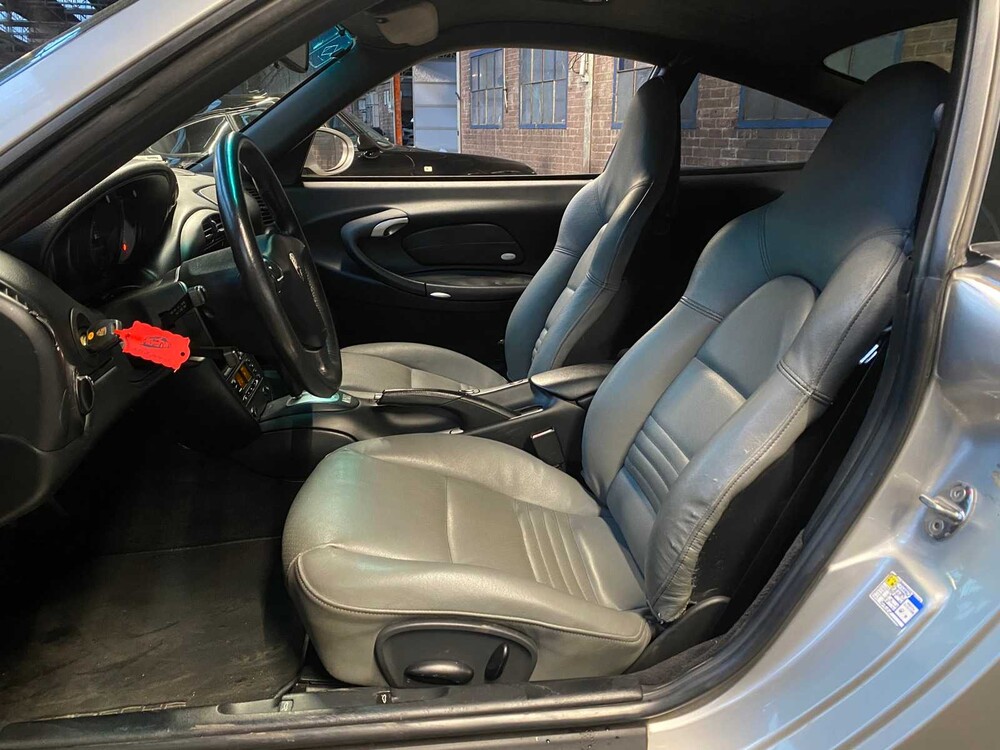 Porsche 911 Carrera 996 3.6 320PS 2002 -Youngtimer-