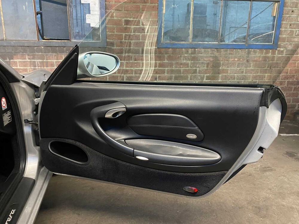 Porsche 911 Carrera 996 3.6 320PS 2002 -Youngtimer-