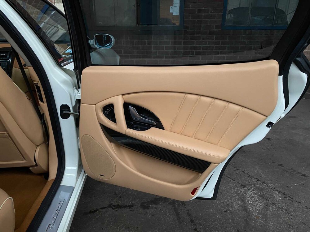 Maserati Quattroporte 4.2 V8 Sport GT 401PS ZF 2007 -Youngtimer-