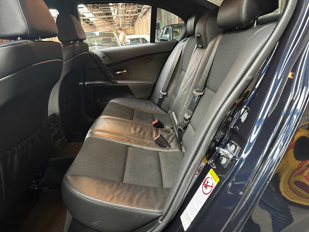 BMW 530i M-Sport Executive E60 5-Series 258hp 2006 -Youngtimer-