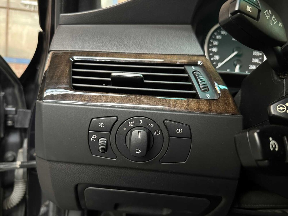 BMW 530i M-Sport Executive E60 5-Series 258hp 2006 -Youngtimer-