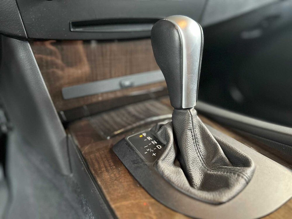 BMW 530i M-Sport Executive E60 5-Series 258hp 2006 -Youngtimer-