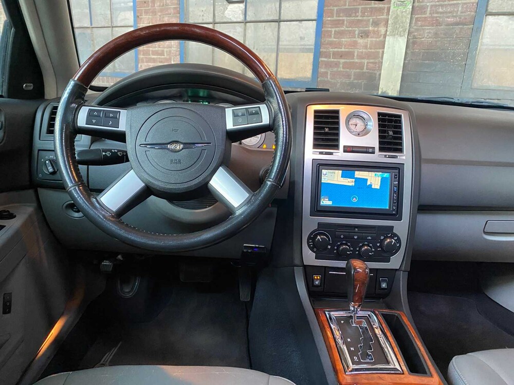 Chrystler 300C HEMI 5.7 V8 340hp 2008 -Youngtimer-