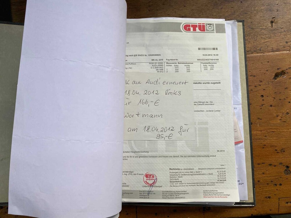 Audi A8 3.7 V8 Quattro 230hp 1996, S-080-ZJ -Youngtimer-