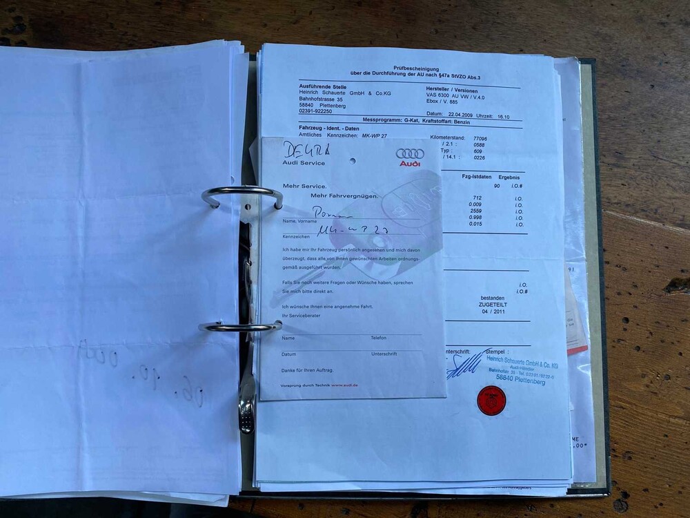 Audi A8 3.7 V8 Quattro 230hp 1996, S-080-ZJ -Youngtimer-