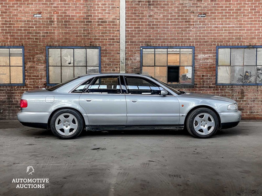 Audi A8 3.7 V8 Quattro 230hp 1996, S-080-ZJ -Youngtimer-