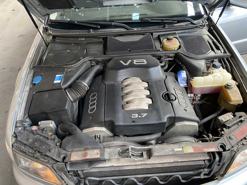 Audi A8 3.7 V8 Quattro 230hp 1996, S-080-ZJ -Youngtimer-