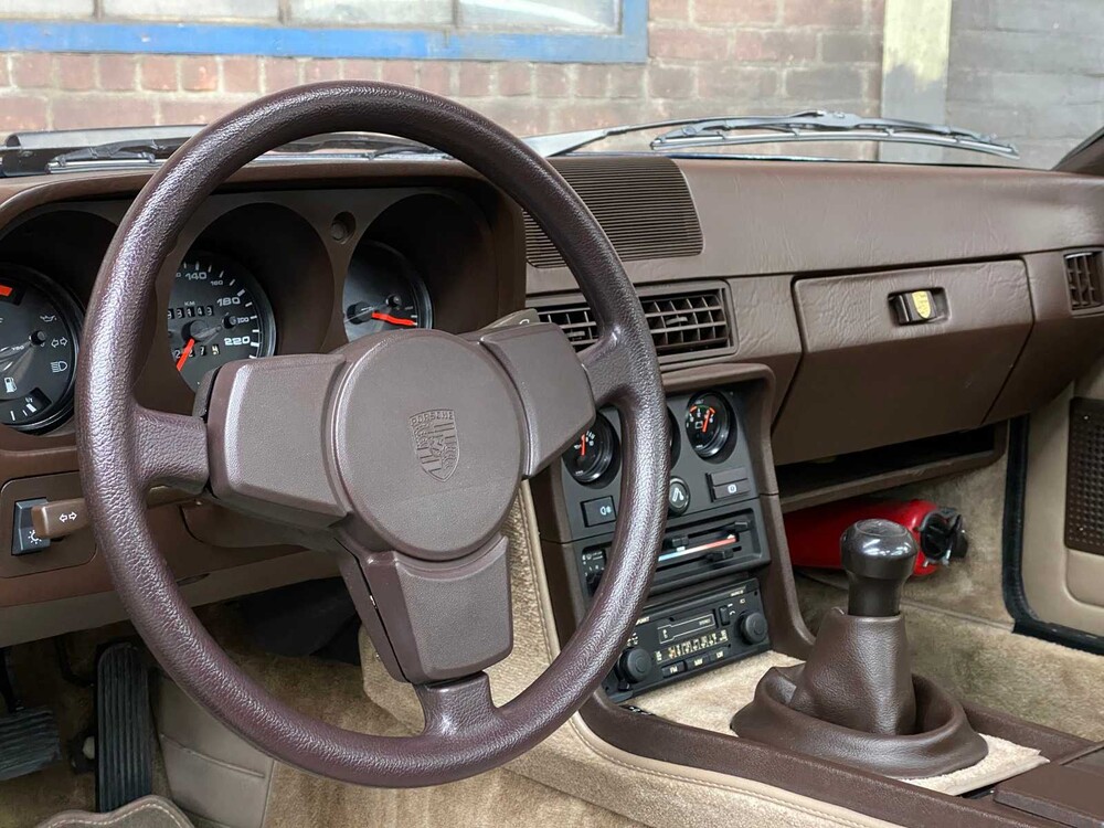 Porsche 924 Coupe 1984