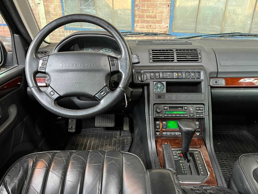 Land Rover Range Rover 4.6 HSE 218hp 2001, XR-764-X -YOUNGTIMER-