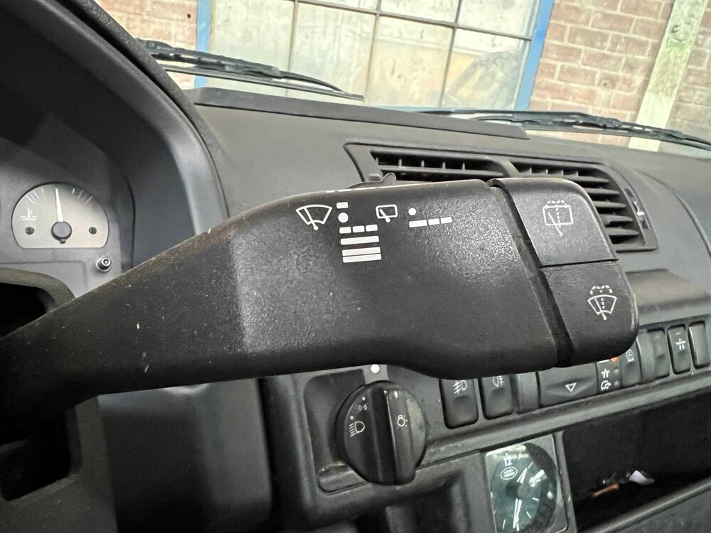 Land Rover Range Rover 4.6 HSE 218hp 2001, XR-764-X -YOUNGTIMER-