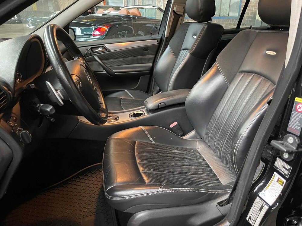 Mercedes-Benz C55 AMG 5.5 V8 C-Class 367hp 2006 -Youngtimer-