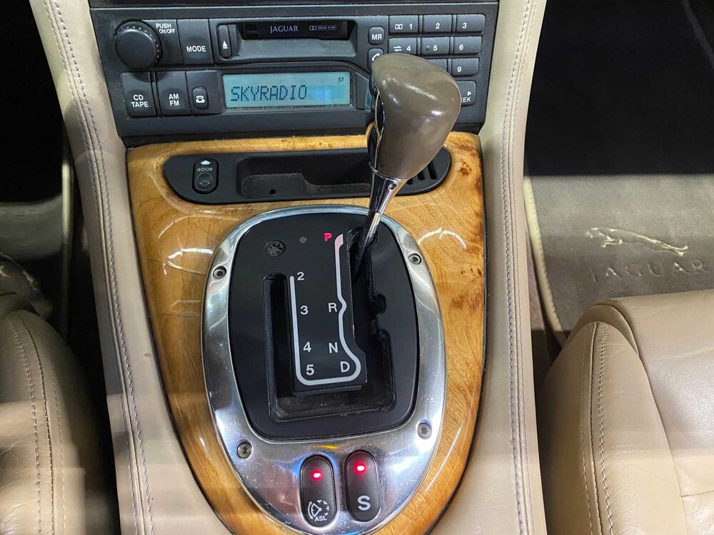 Jaguar XK8 4.2 V8 Cabriolet -Victory Edition- 305PS 2006, L-150-KX