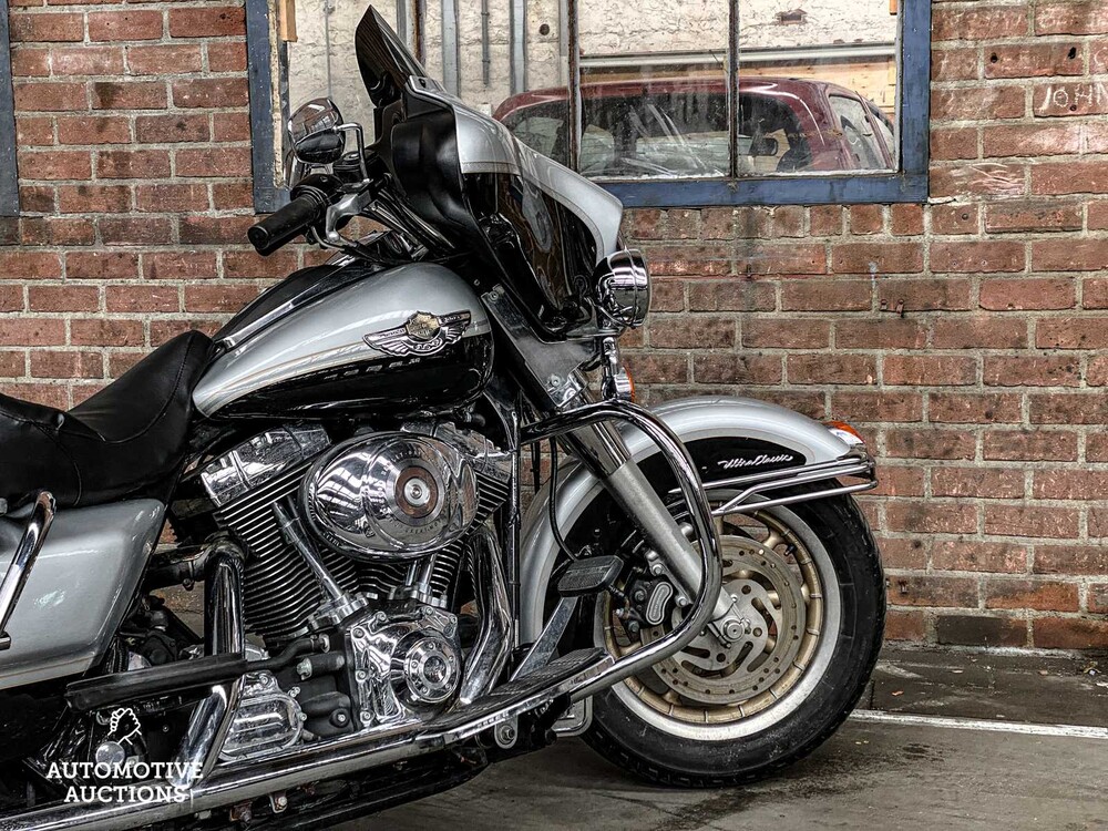 Harley Davidson FLHTCUI Electra Glide Ultra Classic Jubiläums-Motorkreuzer