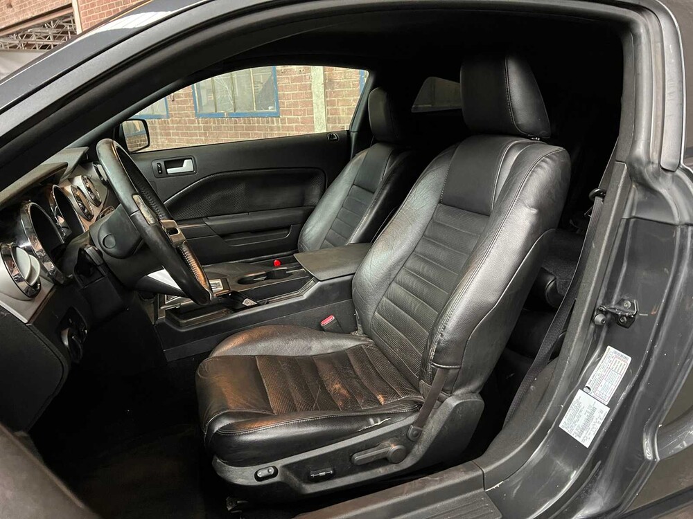 Ford Mustang GT 4.7 V8 300pk 2007 -Youngtimer-