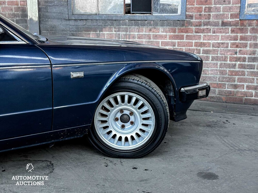 Daimler 4.0 L6 238hp 1990 -Youngtimer-