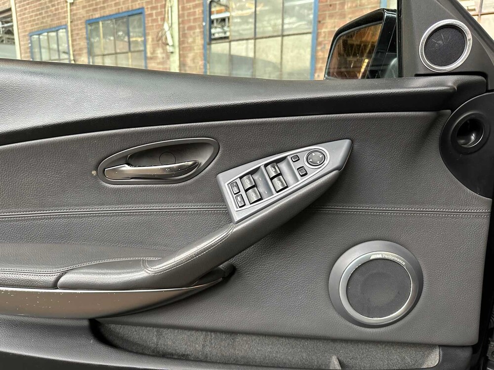 BMW 645Ci Cabriolet E64 4.4 V8 333hp 2005 -Youngtimer-