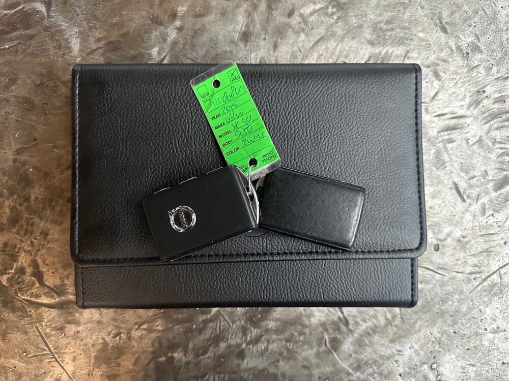 Volvo XC90 2.0 T8 Twin Engine Plug-In Hybrid AWD Beschriftung 320PS 2015, HH-808-V