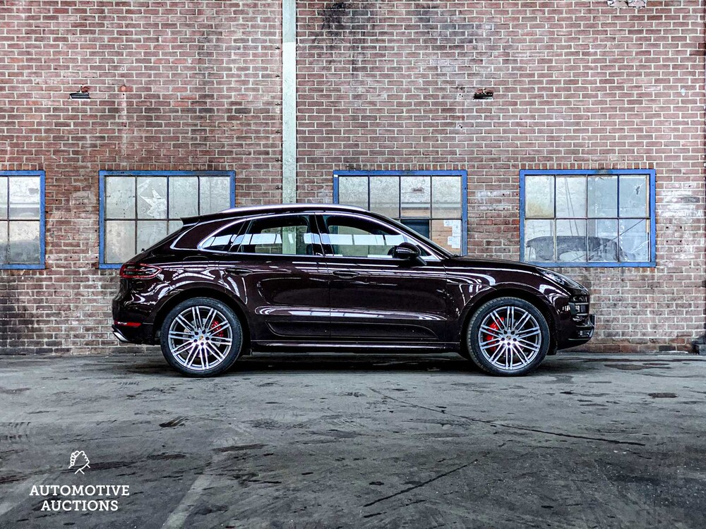 Porsche Macan Turbo 3.6 V6 -CARBON- 400hp 2015 ORIG-GB, 5-ZHF-03