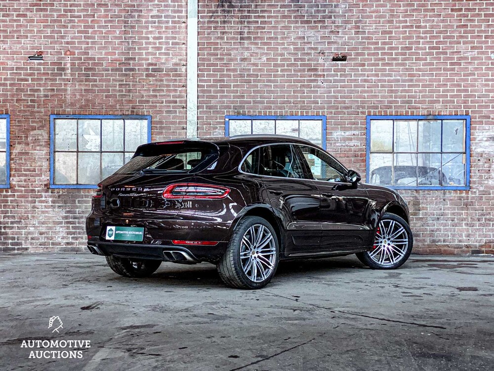 Porsche Macan Turbo 3.6 V6 -CARBON- 400hp 2015 ORIG-GB, 5-ZHF-03