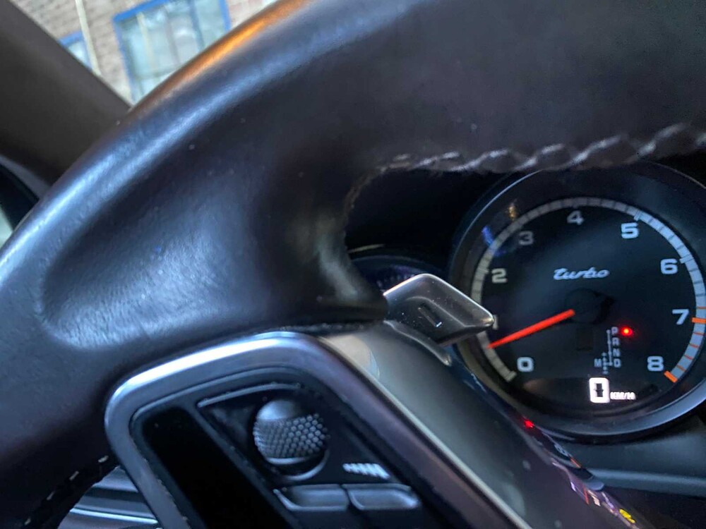 Porsche Macan Turbo 3.6 V6 -CARBON- 400hp 2015 ORIG-GB, 5-ZHF-03