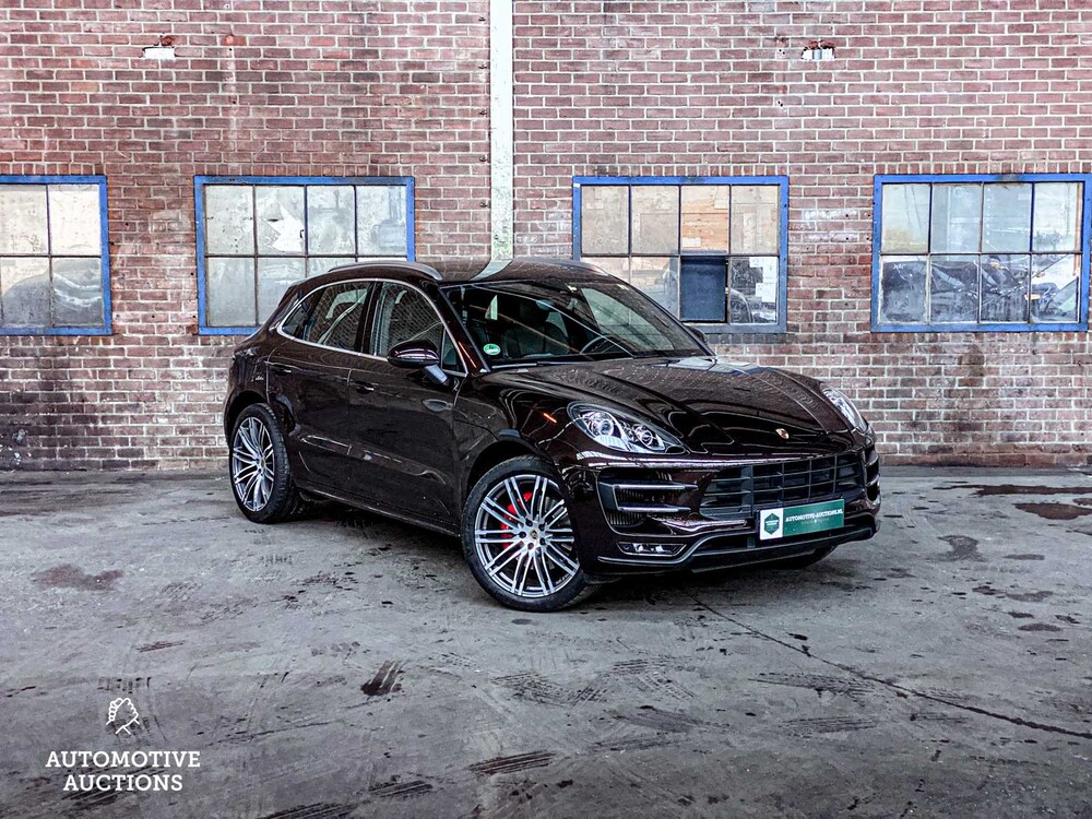 Porsche Macan Turbo 3.6 V6 -CARBON- 400hp 2015 ORIG-GB, 5-ZHF-03